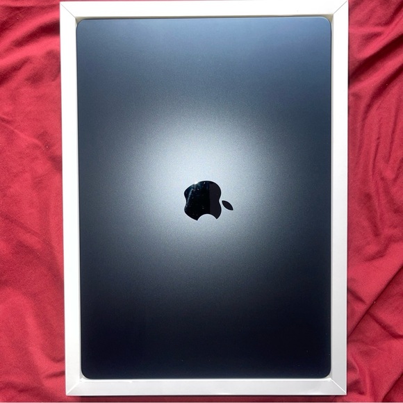 Apple MacBook Air with M3 Chip with AppleCare